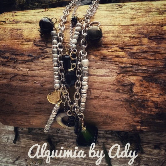 Alquimia Silver and Black Necklace - Picture 7 of 7